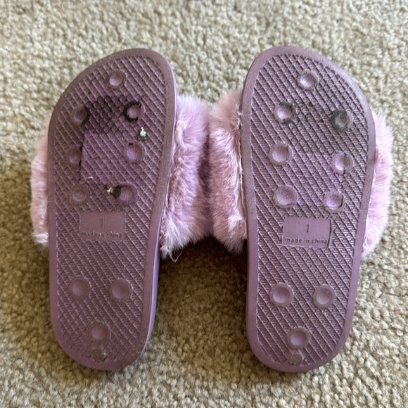 Kids purple fur slides - Picture 5 of 6